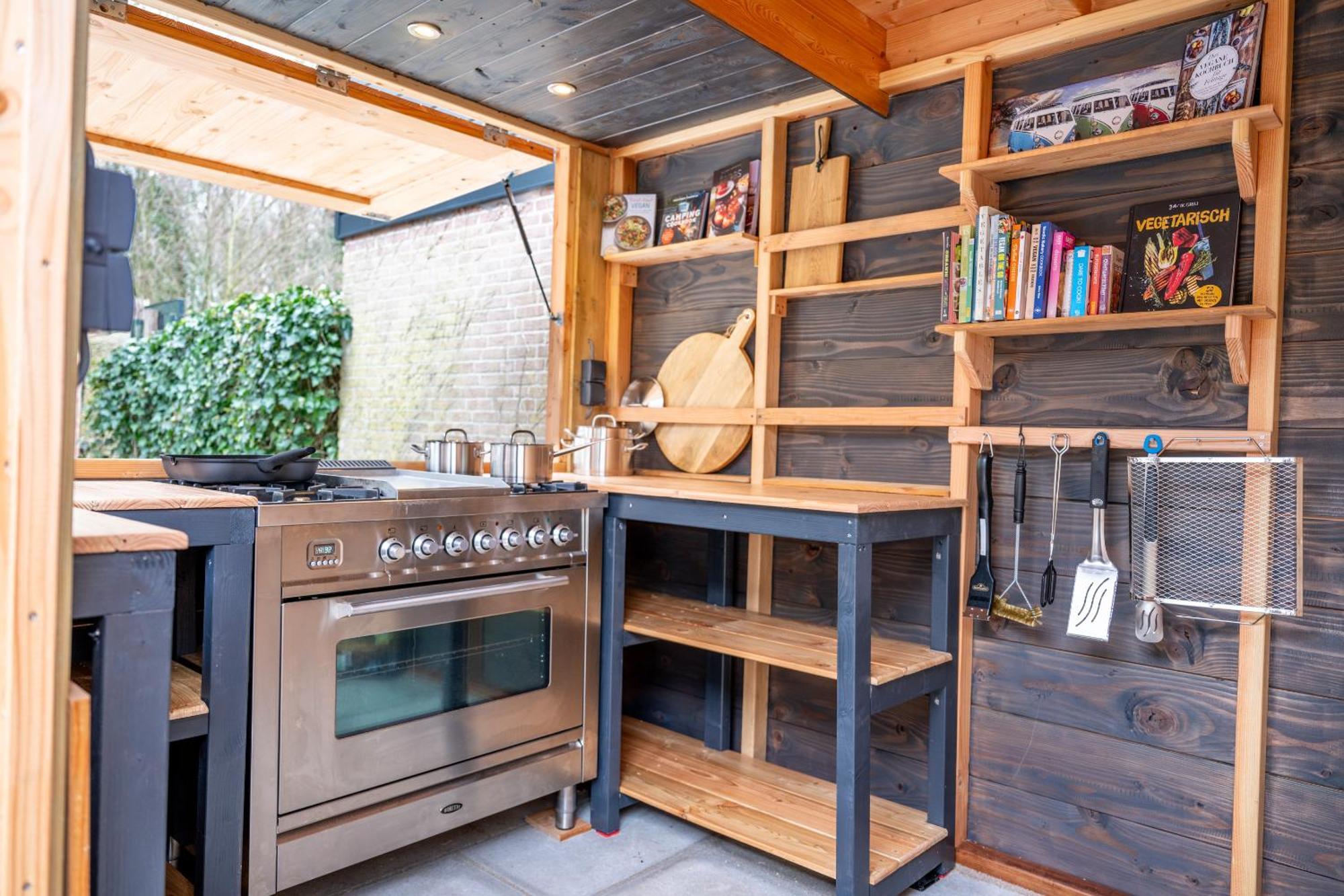 Kahakai Beach House - Unique Outdoor Kitchen - Next To Local Lake And 15 Min. The From Beach Noordwijkerhout Zewnętrze zdjęcie